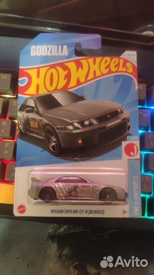Hot wheels nissan skyline gt-r