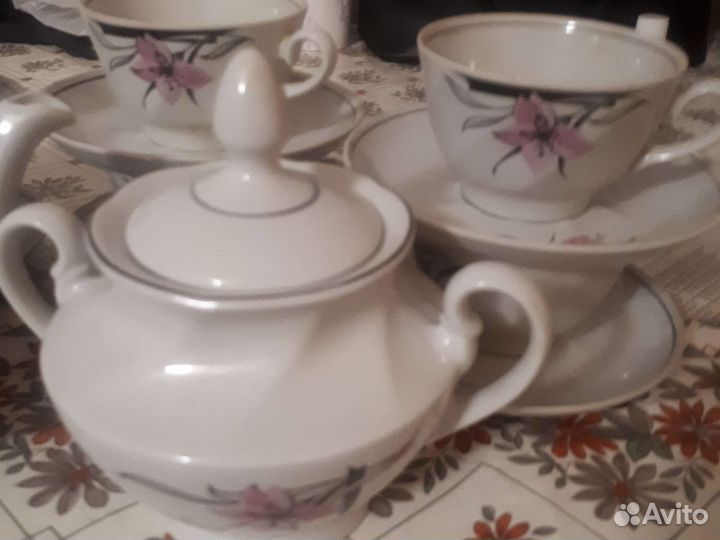 Чайный сервиз рижский с лилиями