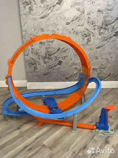 Hot Wheels трек Гигантская петля