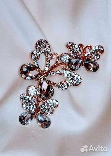 Брошь бабочка