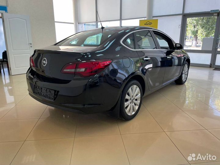 Opel Astra 1.6 МТ, 2013, 50 862 км