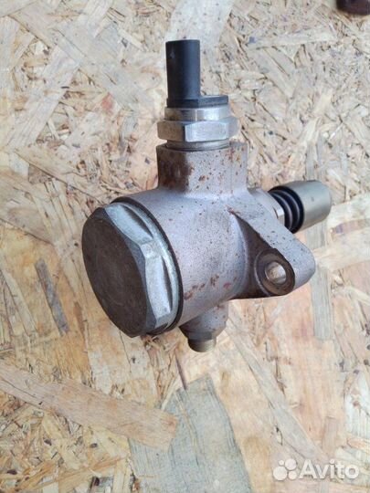 Топливный насос высокого давления Audi A8 D4 long