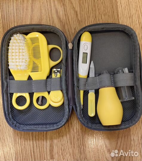 Маникюрный набор для ухода за новорожденным