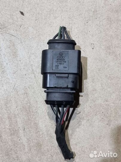 Фишка Раъем Штекер VAG 1J0973724