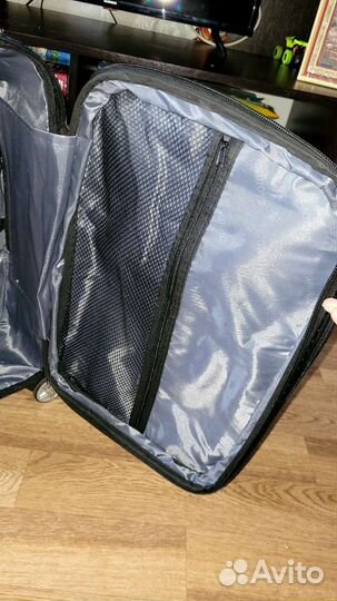 Чемодан на колесах детский