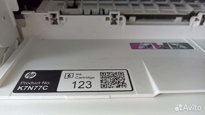 Принтер HP DeskJet 2130
