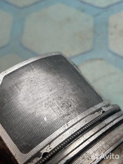 Поршень без шатуна 06H107065DL