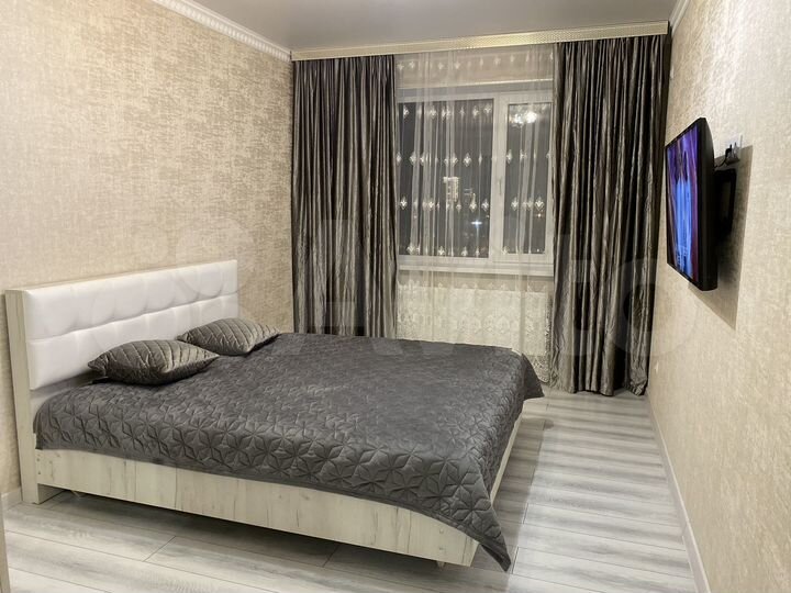 2-к. квартира, 64 м², 5/18 эт.