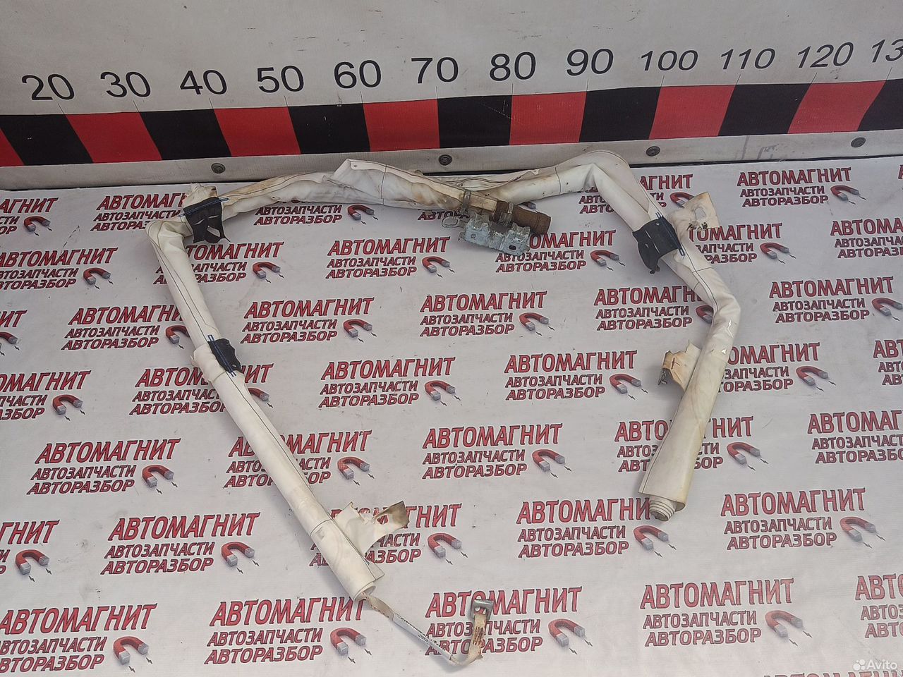 Шторка безопасности левая Тойота Рав 4 ха50