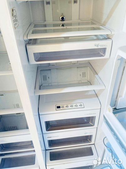 Холодильник Samsung Sibe by side