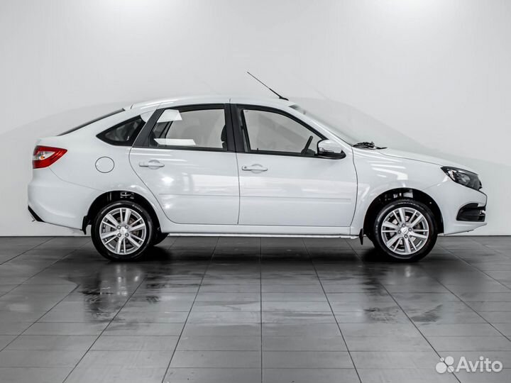 LADA Granta 1.6 МТ, 2022, 12 367 км