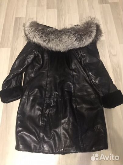 Дубленка натуральная женская с капюшоном