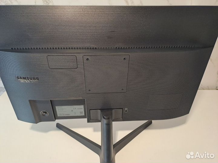 Монитор Samsung 27