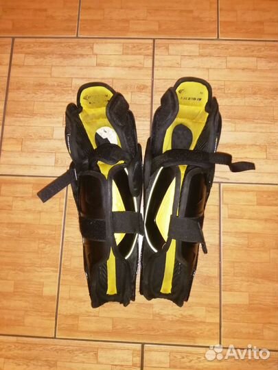 Хоккейные щитки easton stealth