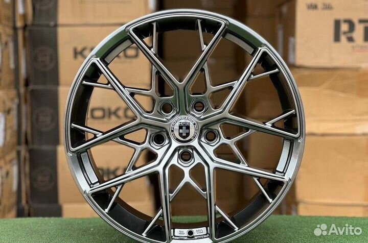 Разноширокие диски на Kia Stinger R19 5x114.3