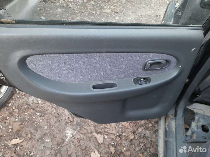 Дверные карты (обшивки) kia spectra