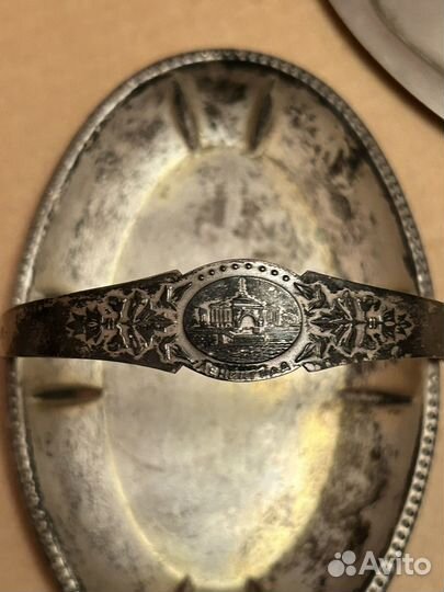 Подносик и две конфетницы