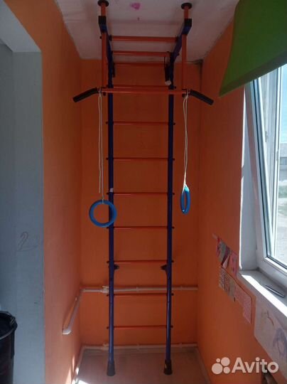 Шведская стенка, турник