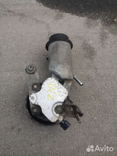 Насос гур toyota 1nz-fe 2nz-fe