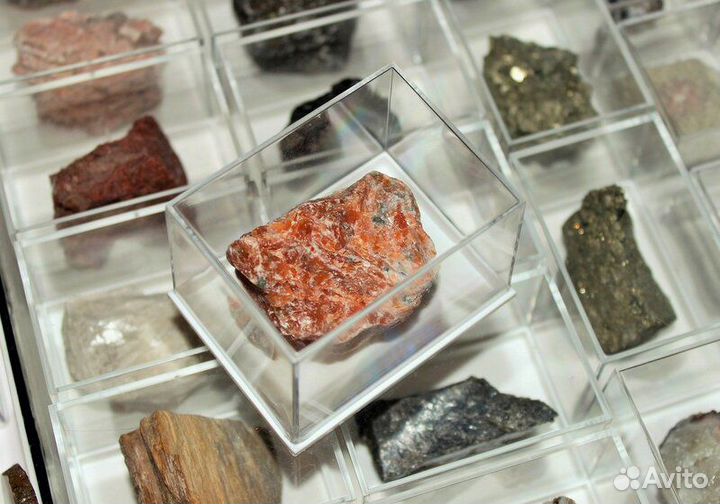 Коробка для хранения камней и минералов