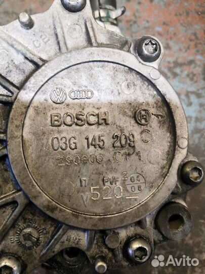 Насос вакуумный VW Passat (B6) 2005-2010