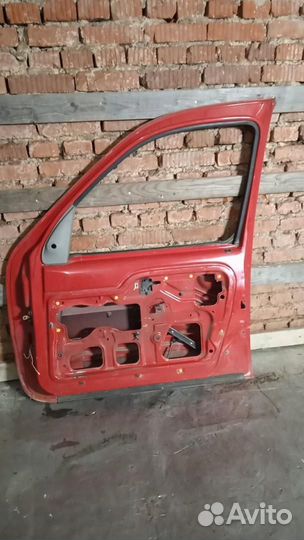 Дверь передняя правая Renault Kangoo 2001