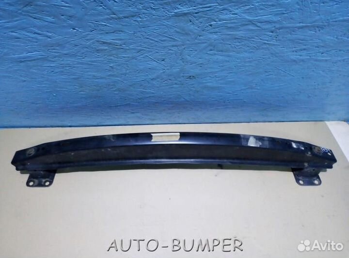 Volkswagen Touareg 2003- Усилитель бампера заднего