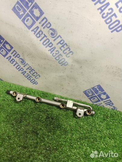 Топливная рампа Audi A4 B6 седан 1.8 BFB 2002