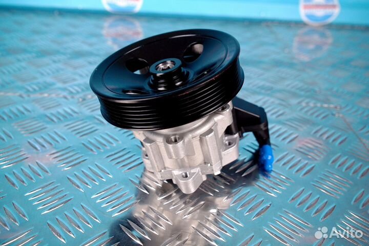 Насос гур Mercedes W203 CLK SLK M111 в наличии