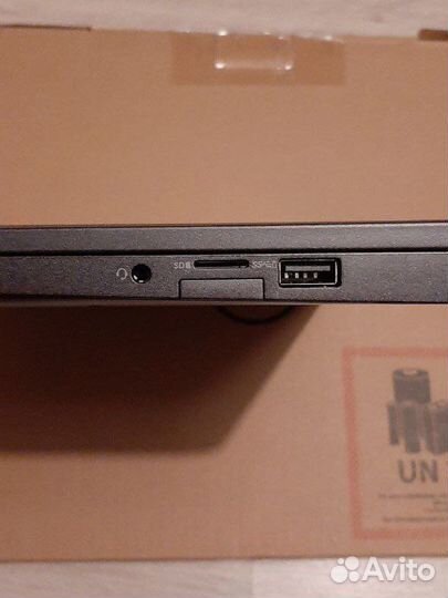 Dell latitude 5300 2in1 i5 8365u