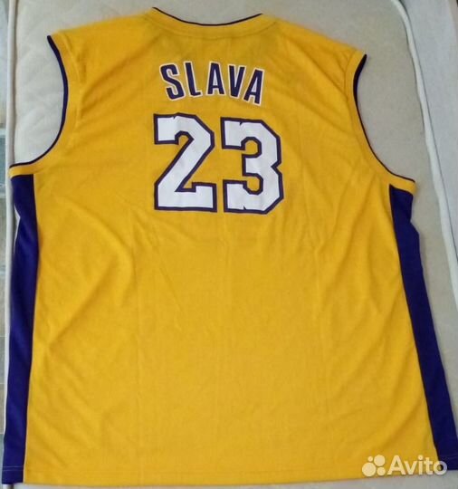 Фирменная баскетбольная майка Adidas