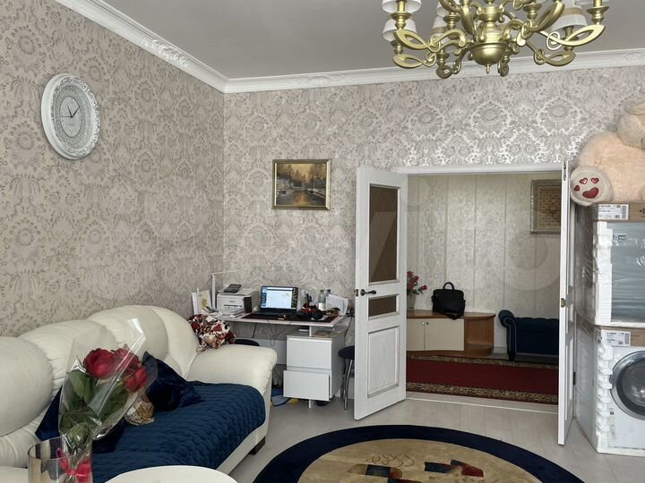 3-к. квартира, 109 м², 4/8 эт.