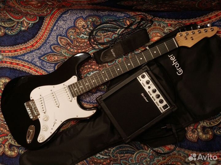Комплект электрогитара комбик чехол шнур ремень