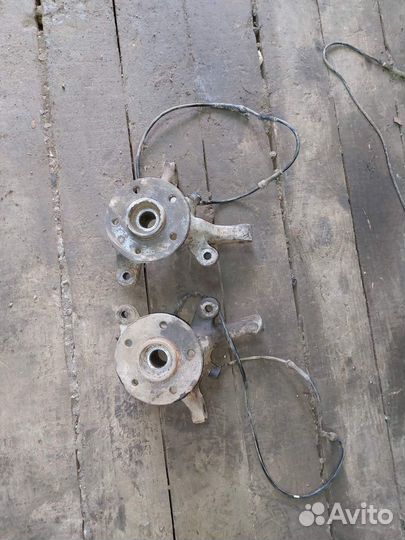 Кулак поворотный левый правый мерседес вито w638