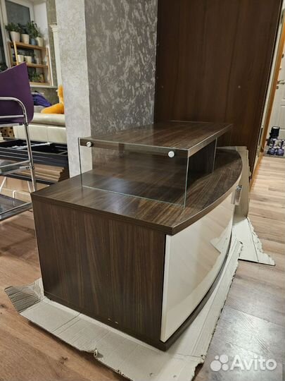 Телевизионная тумба