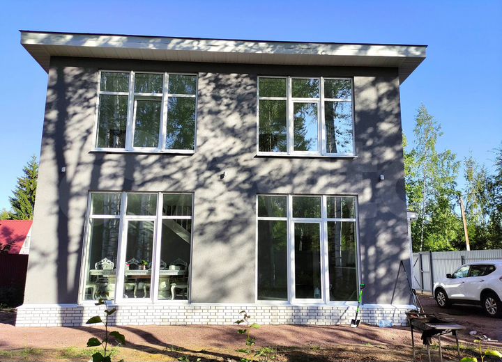 Дом 170 м² на участке 6 сот.