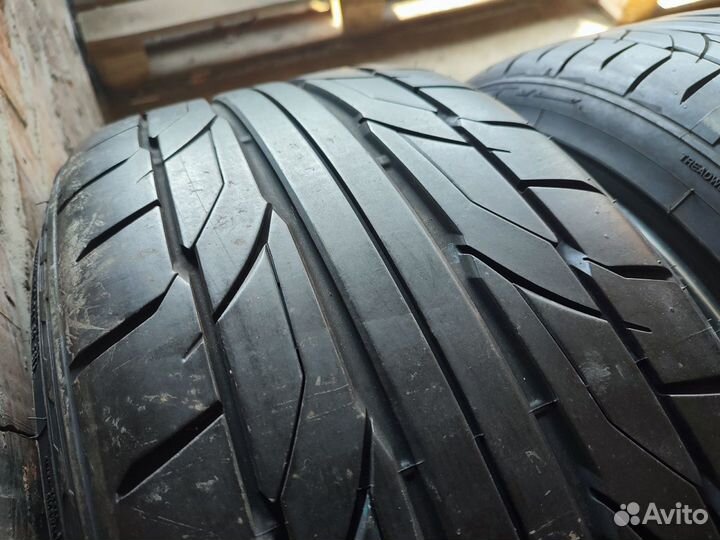 Nitto NT555 G2 245/35 R20 и 225/35 R20