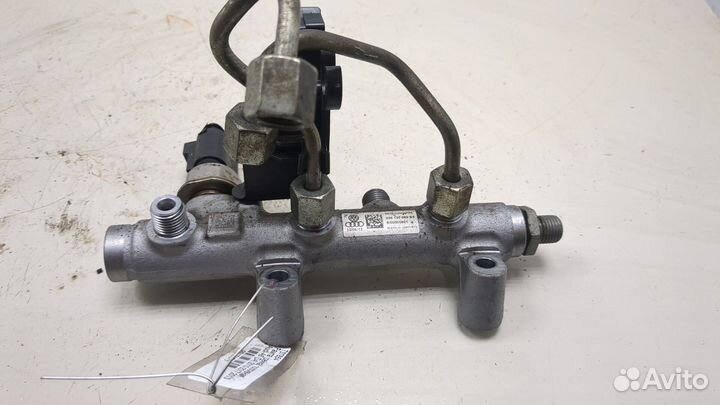 Рампа топливная Audi A8 (D4), 2013