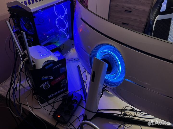 Игровой монитор Samsung Odyssey G9