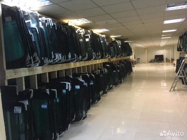 Лобовое стекло Мерседес 203 w203