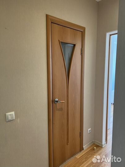 Дверь межкомнатная 600 с коробкой бу