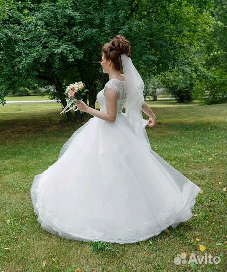 Свадебное платье