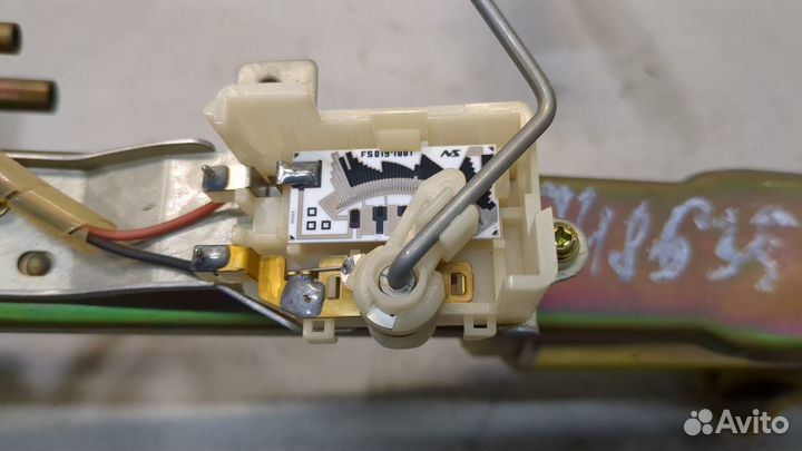 Насос топливный электрический Subaru Forester (S11)