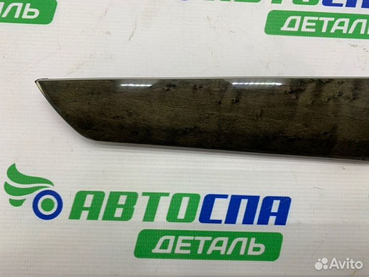 Накладка декоративная передняя левая Mercedes Benz