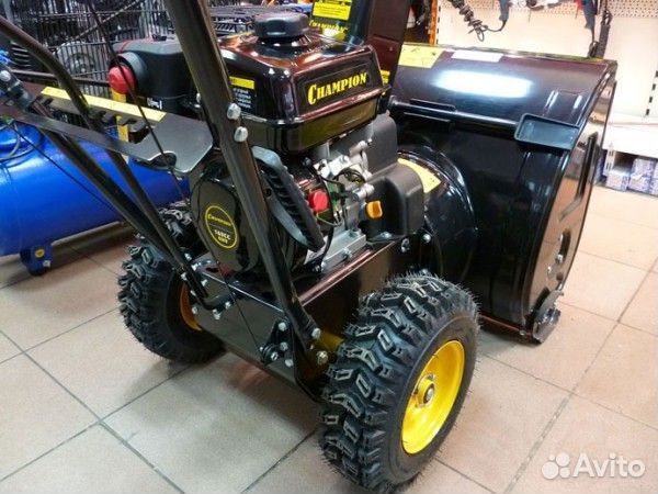 Снегоуборщик Champion ST 656
