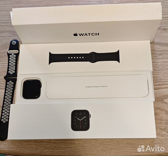 Часы apple watch se 44 mm