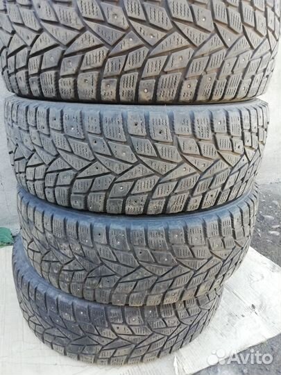 Dunlop SP Winter Ice 02 205/60 R16 96T