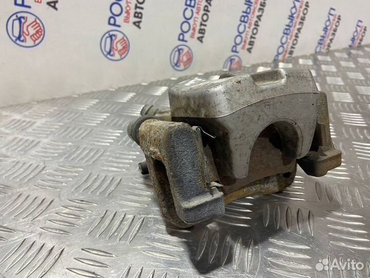 Суппорт Toyota Camry V40