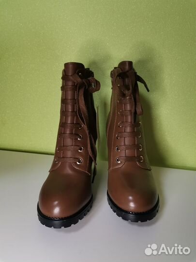 Ботинки женские