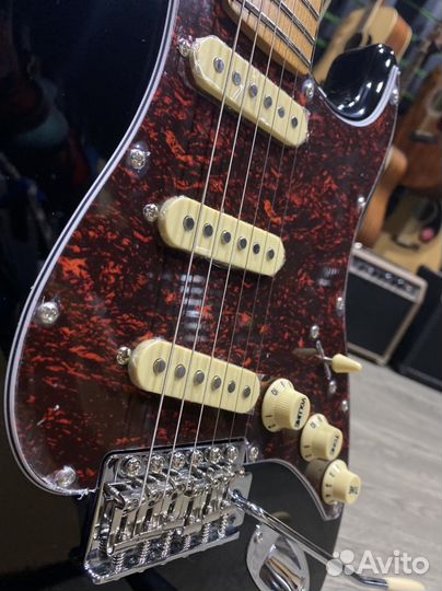 JET JS-300 электрогитара чёрная (Новая)